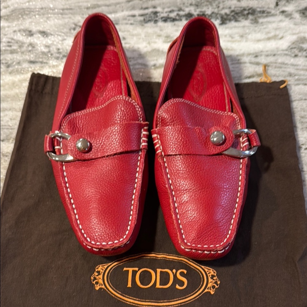 TODS leather driving loafers